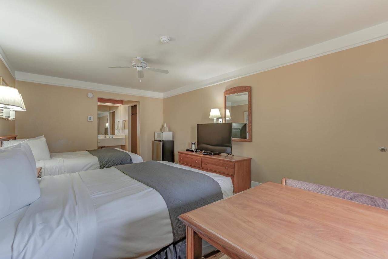 Shasta Pines Motel & Suites Burney Kültér fotó